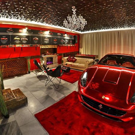Ferrari Wellness Apartman Pardubice Zewnętrze zdjęcie